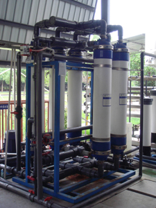 貴州礦泉水設(shè)備，礦泉水生產(chǎn)設(shè)備